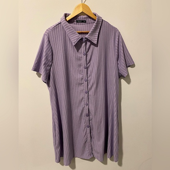 💜 SHEIN Shirt Dress with Heart Buttons - Picture 1 of 3